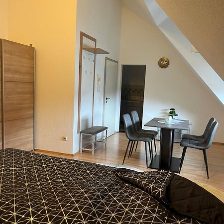 Zimmer Zum Vermieten Direkt An Der Donau Und Am Schloss Neuburg an Der Donau Eksteriør billede