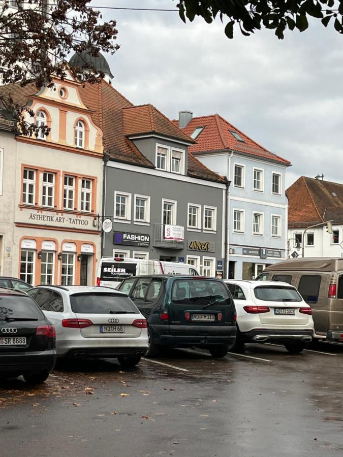 Zimmer Zum Vermieten Direkt An Der Donau Und Am Schloss Lejlighed Neuburg an Der Donau Eksteriør billede