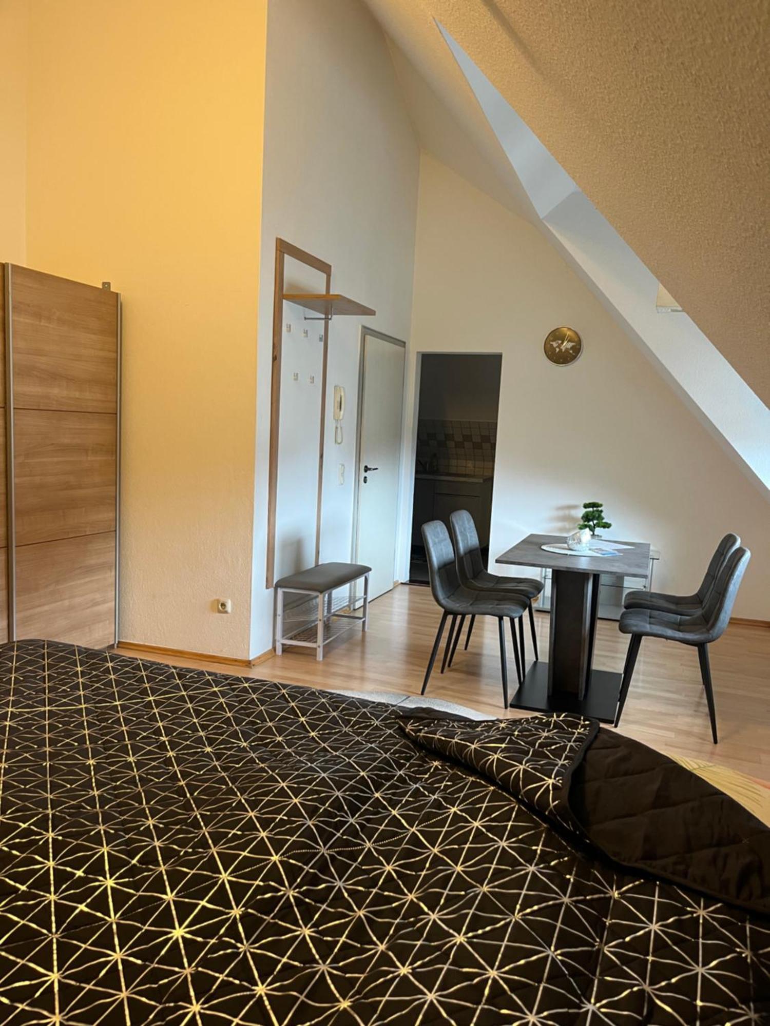 Zimmer Zum Vermieten Direkt An Der Donau Und Am Schloss Neuburg an Der Donau Eksteriør billede